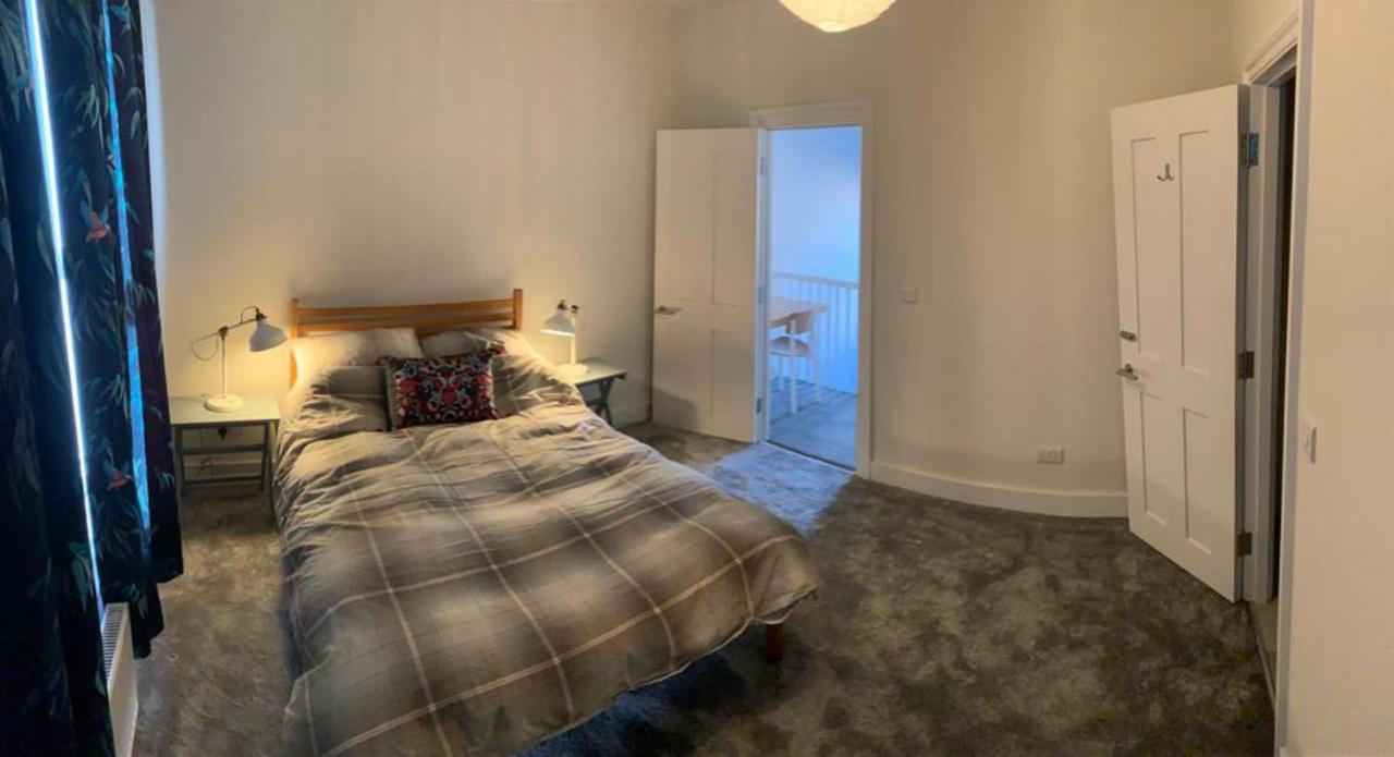 The Embassy View Rooms Londra Esterno foto